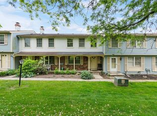 149 Quaker Ridge Dr, Akron, OH 44313