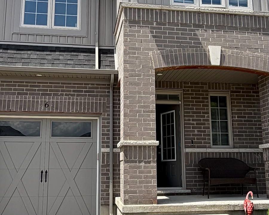 1st image of 6 Gleason Cres