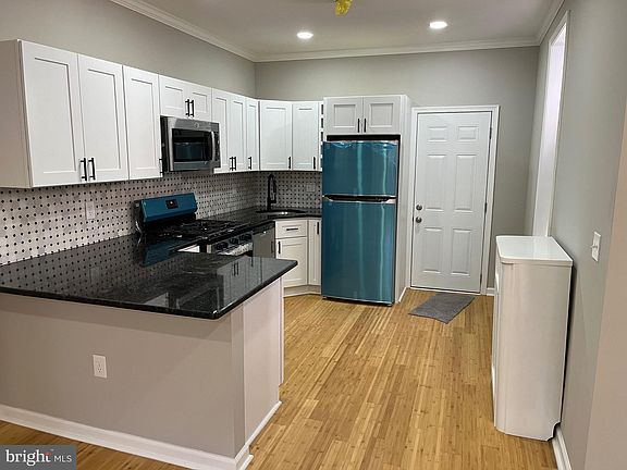 5th image of 2031 Church Ln