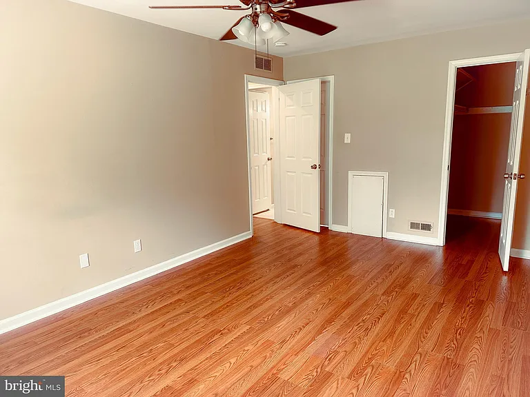328A Delancey Pl #A — Photo 10