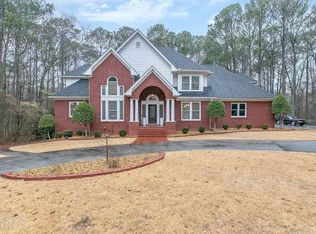 2960 Vail Valley Ct, Snellville, GA 30078