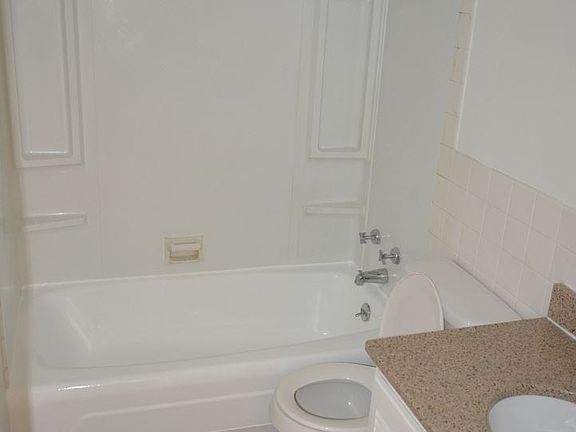 5th image of 3909 Bellemeade Ave