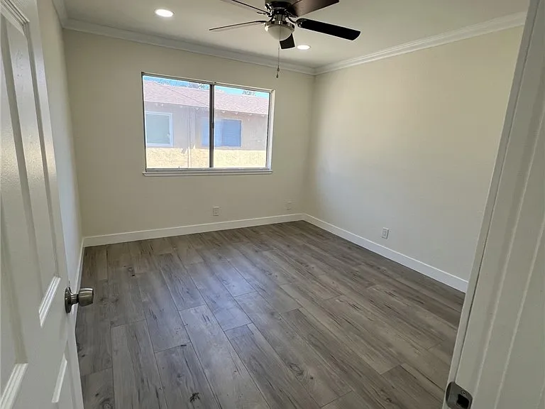 12545 Cuesta Dr — Photo 19