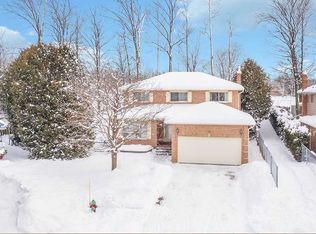 22 Carmichael Ct, Orillia, ON L3V7R6