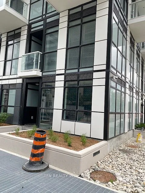 Building Photo - 251 Manitoba St #106