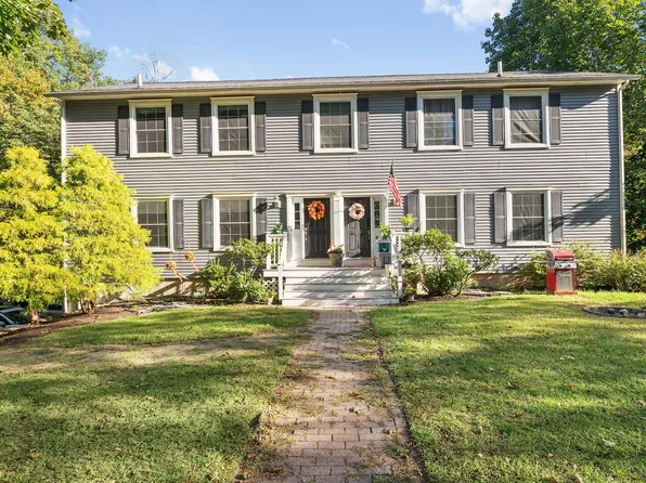 5 Landing Rd, Essex, MA 01929