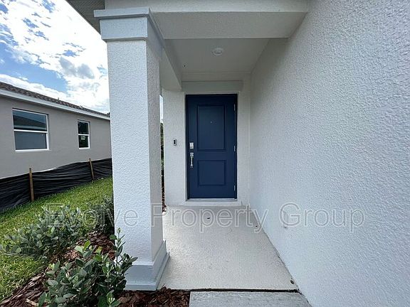 4th image of 2614 Hoptree Ln