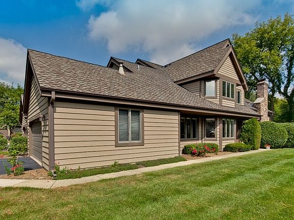 2nd image of 1926 Forest Creek Ln #1926