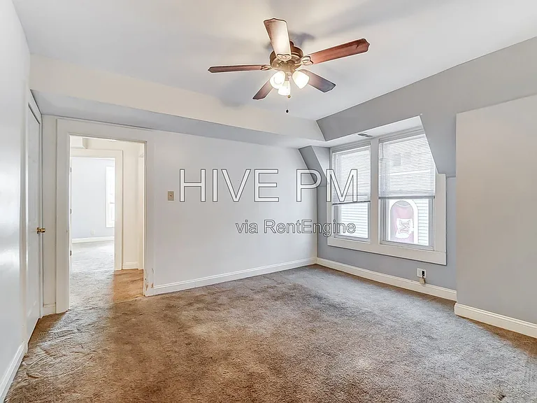 3246 Linwood Ave #2 — Photo 7