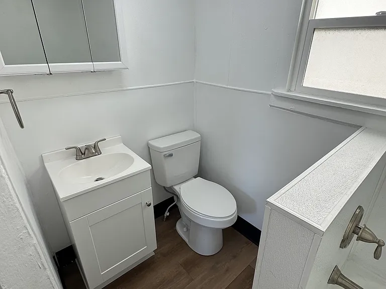 219 Nelson Ave — Photo 12