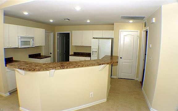 5th image of 323 NW 4th St