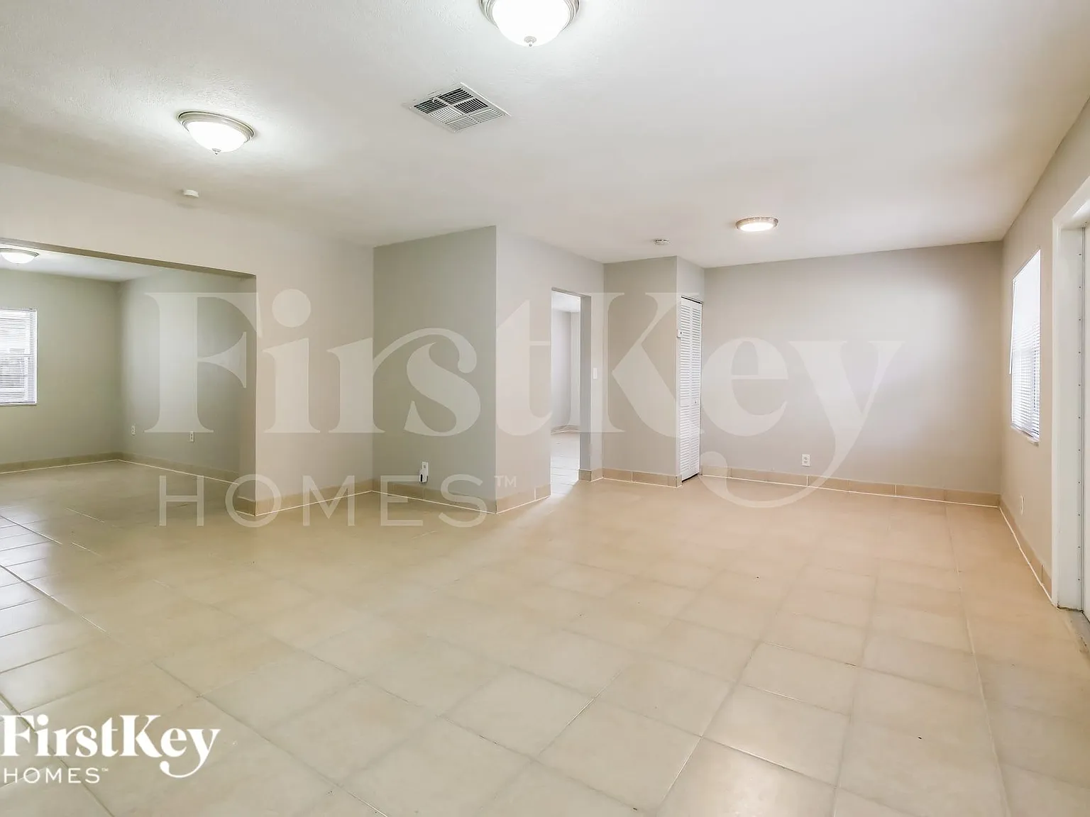4 bed, 2.0 bath, 1892 sqft, $3,785 — Photo 2