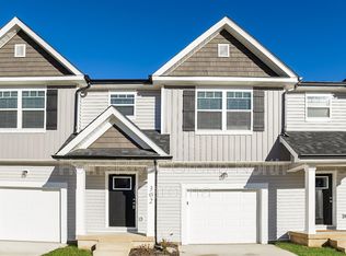 302 Beaumont Cir, Clemmons, NC 27012