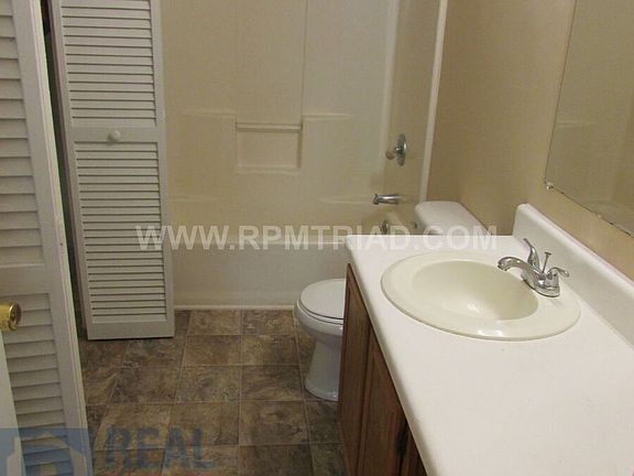 4th image of 1705 10th St #A