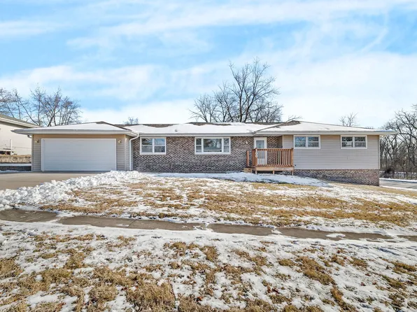 100 Glenwood Ln, Morris, IL 60450