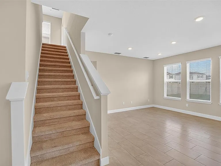 2546 Warren Acres Blvd — Photo 31