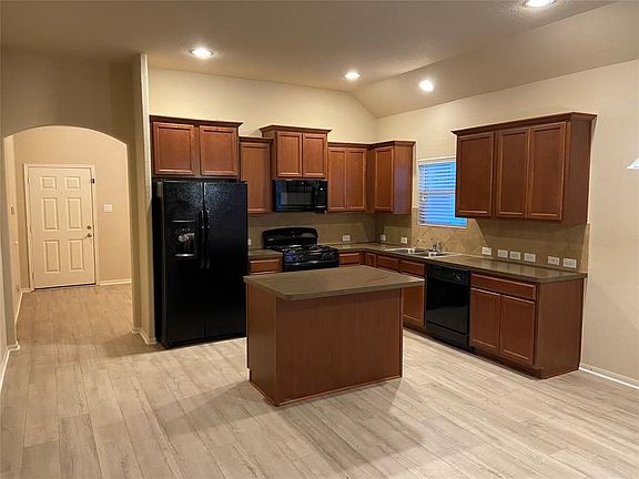 3rd image of 8922 Rollick Dr