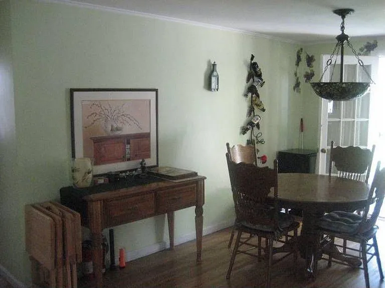 23 Springwood Ct — Photo 6
