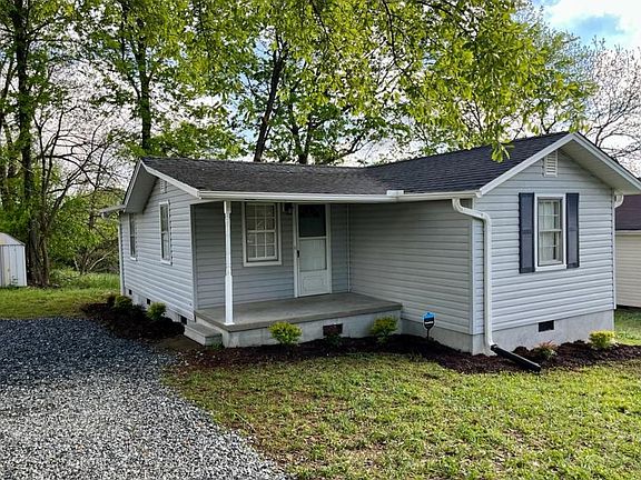 2nd image of 152 Hughes St