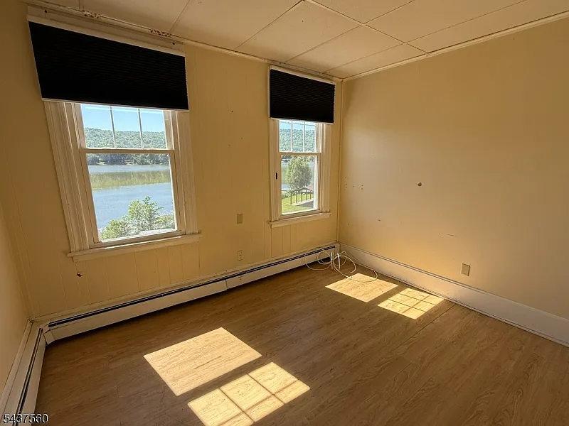 1 bed, 1.0 bath, $1,150 — Photo 2
