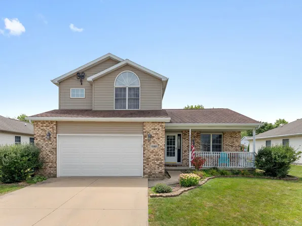 1582 Mid Court Dr, Bourbonnais, IL 60914