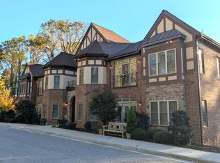 138 Sunset Cir #201, Greensboro, NC 27408