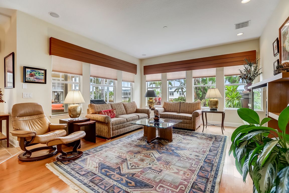 629 Mirabay Blvd, Apollo Beach, FL 33572 MLS T3484334 Zillow