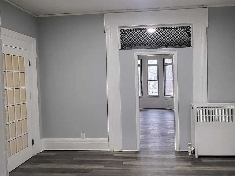 44 S Hamilton St #4 — Photo 6