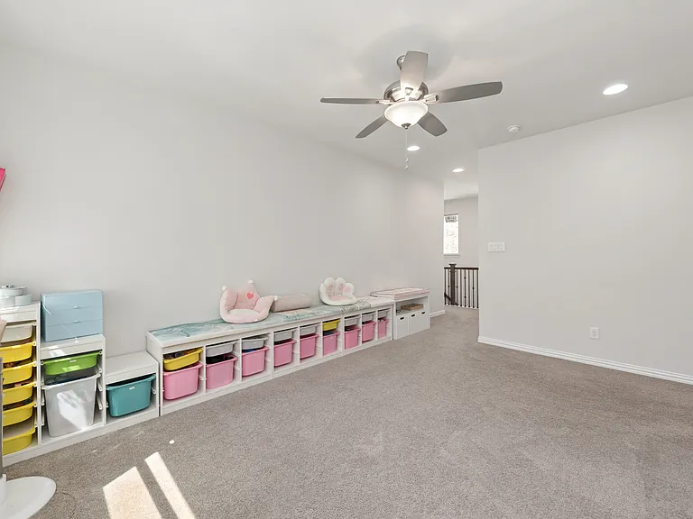 7108 Royal View Dr — Photo 11