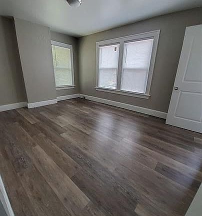 4th image of 205 13th Ave #209