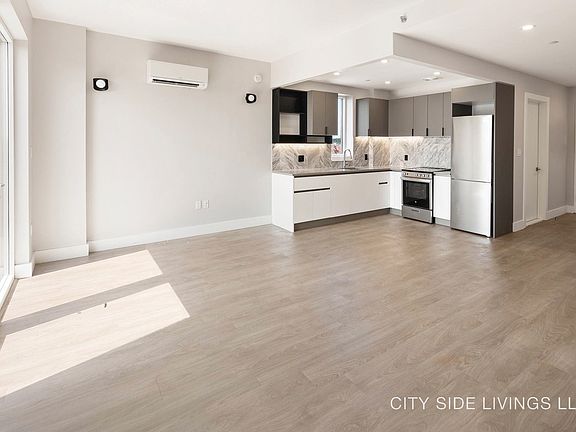 2nd image of 292 Linden Blvd #8E