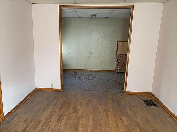 3rd image of 421 N 22nd St