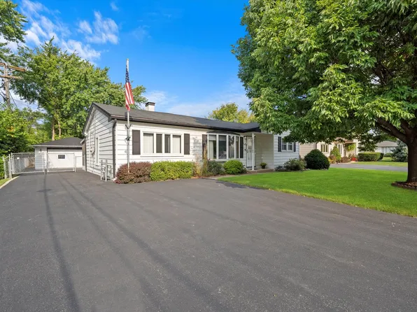 8408 S Lamon Ave, Burbank, IL 60459