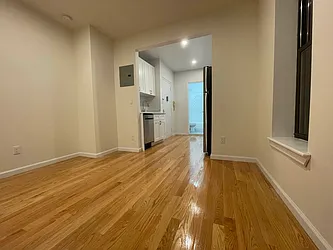 Rented by HOLTON REAL ESTATE INC.