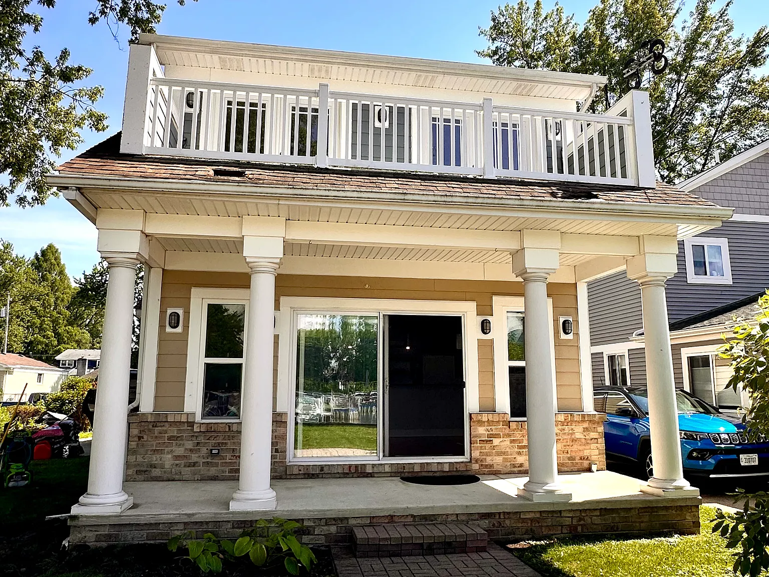 4 bed, 1900 sqft, $2,700 — Photo 1