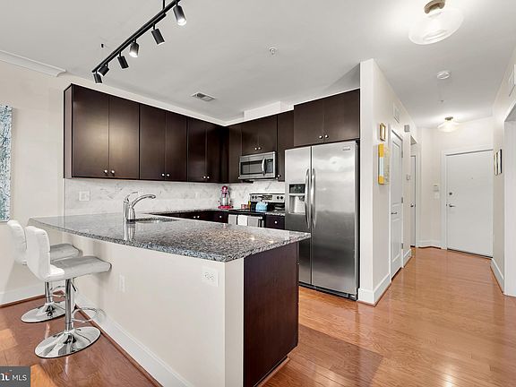 4th image of 915 N Patrick St APT 102