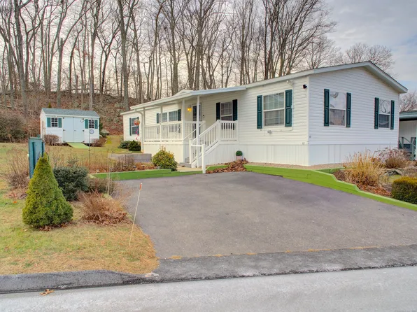 65 Circle Drive, Stonington, CT 06378