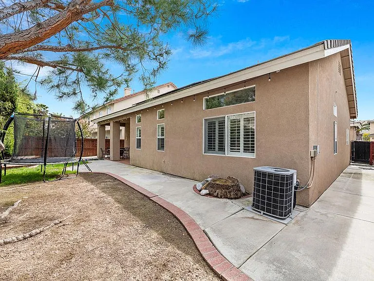 39510 Saint Honore Dr — Photo 8