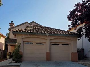 1128 Cobblestone St, Salinas, CA 93905