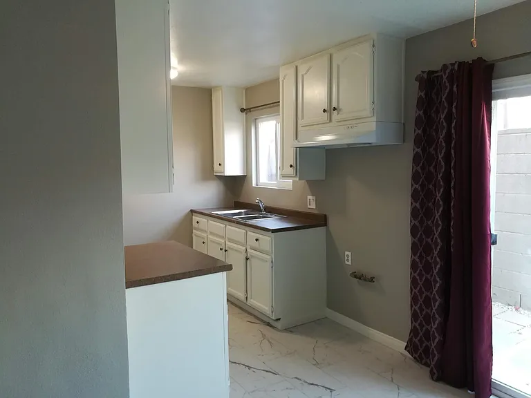 7549 N Hollywood Way #1 — Photo 9