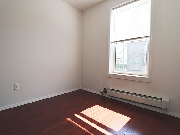 5th image of 24-27 Steinway St #12