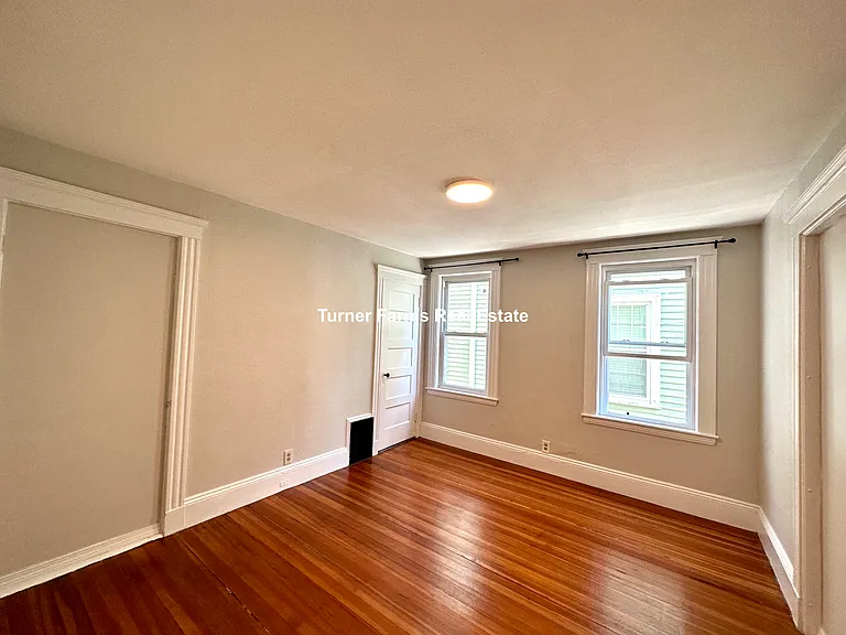 30 Roseclair St #2F — Photo 12
