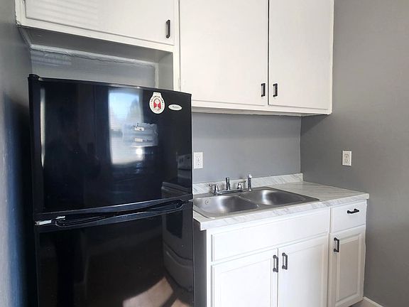 4th image of 2996 Francis Ave #3