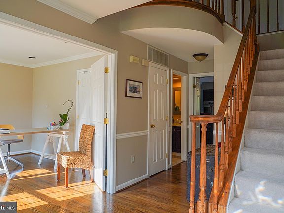 3rd image of 11835 Troika Ct