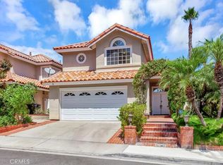 33 Vista Firenze, Laguna Hills, CA 92653