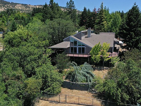 4th image of 1403 Highcrest Dr
