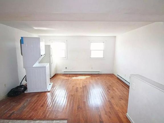 4th image of 3143 Richmond St Floor 3