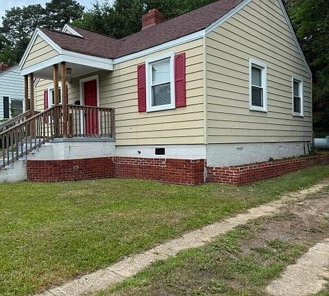 2nd image of 113 Mullins Ave