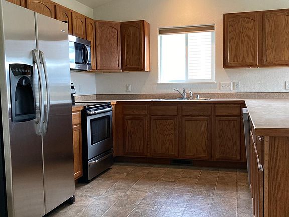 5th image of 4411 Melrose Pl