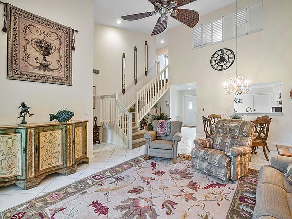 5th image of 424 Coral Cove Dr #424